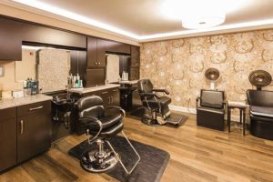 Barber & Beauty Salon at The Towne House